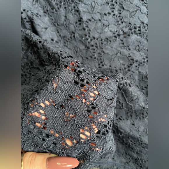 Torrid Short Sleeve Lace Football Tee Size 2x - Picture 7 of 8